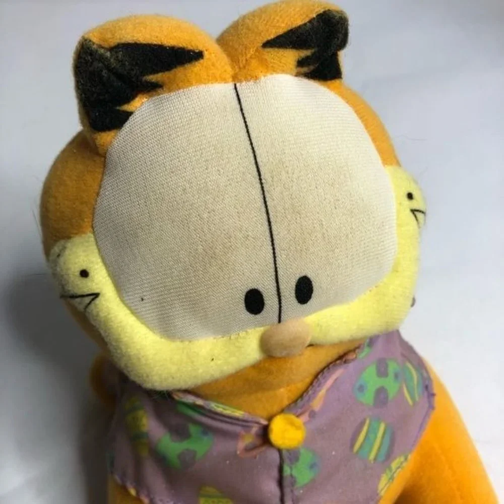 Garfield Orange‎ Cat in Easter Egg Shirt 6